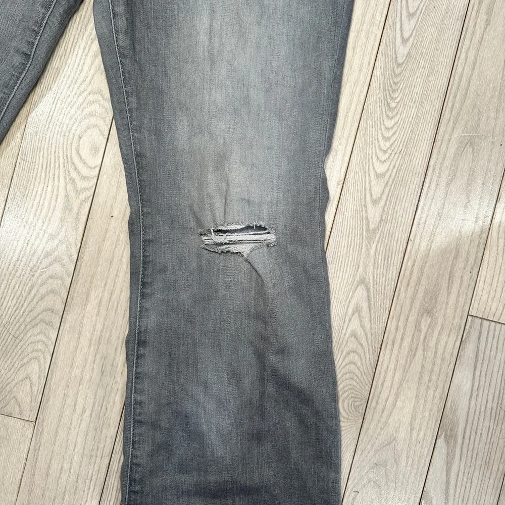 Hudson Jeans Women's Distressed Gray Flare Jeans - Picture 3 of 5